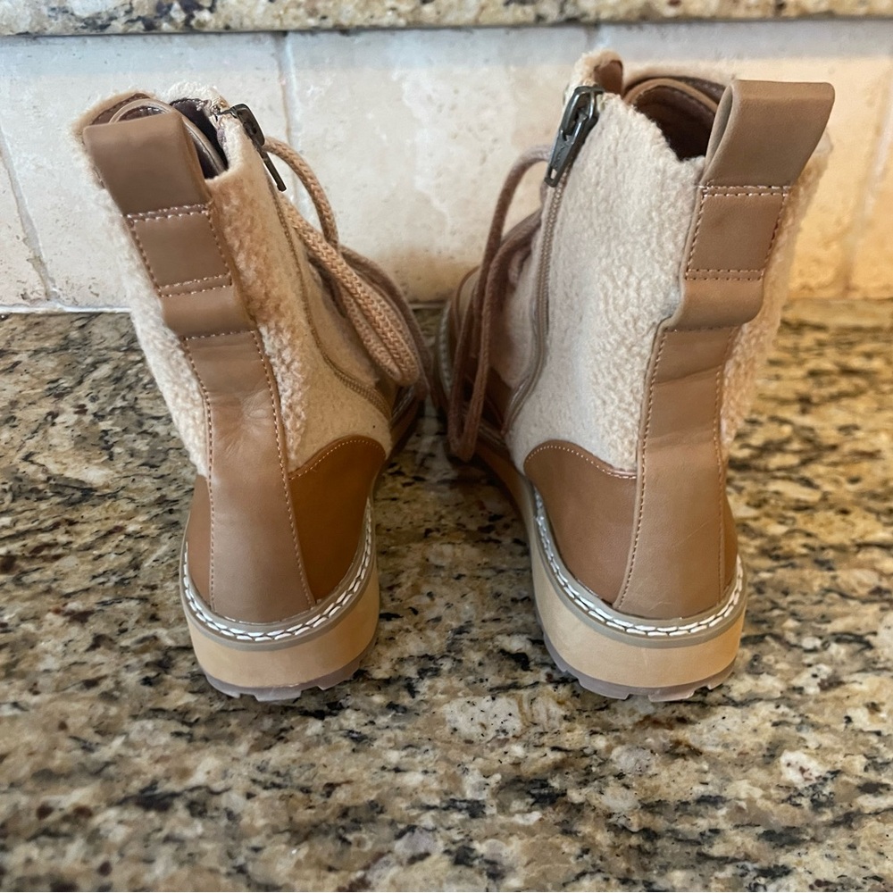Universal Thread Courtney Boots - Picture 5 of 5